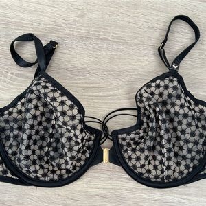 Victoria’s Secret Unlined Demi Front Clasp Closure Bra Unlined 32DDD 32F